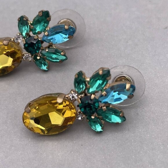 Faceted Crystal Rhinestone Pineapple Fashion Earrings - Picture 3 of 6